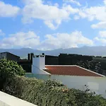 Surf & Guest Lorena's House Affittacamere Ribeira Grande