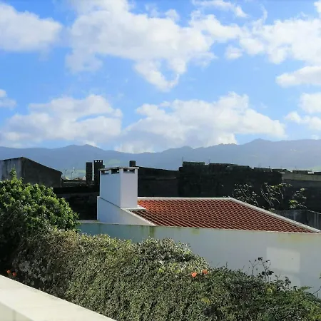 Surf & Guest Lorena's House Pensjonat Ribeira Grande