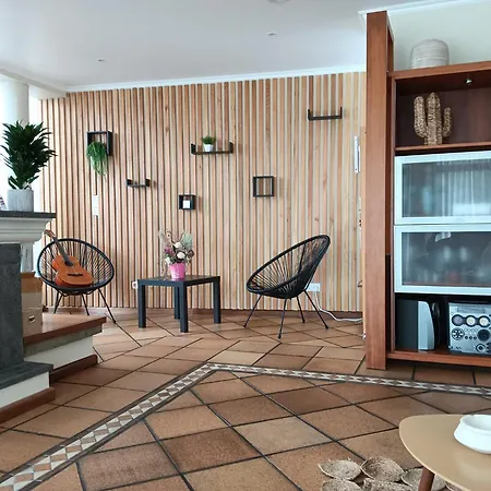 Guest house Surf & Guest Lorena's House Ribeira Grande