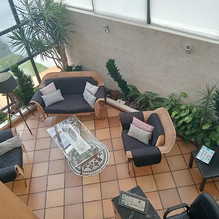 Surf & Guest Lorena's House