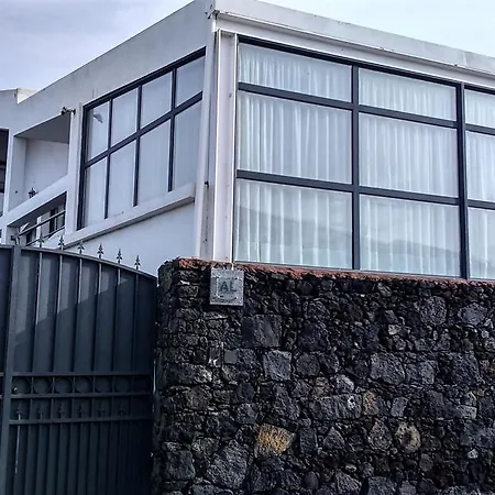 Surf & Guest Lorena's House Guest house *
