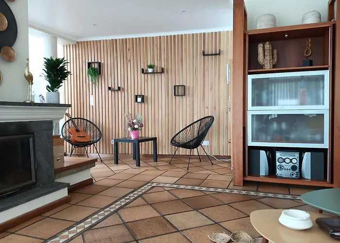 Πανσιόν Surf & Guest Lorena's House Ribeira Grande