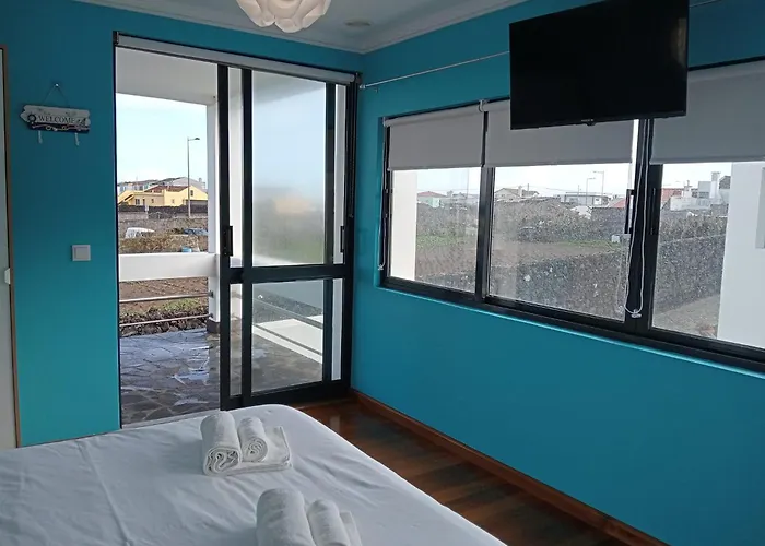 Surf & Guest Lorena's House