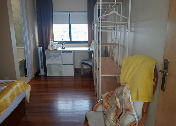 Surf & Guest Lorena's House