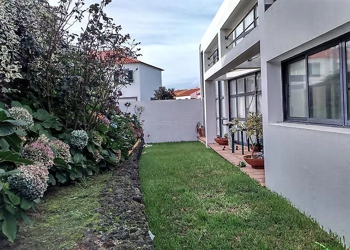 Surf & Guest Lorena's House Πανσιόν